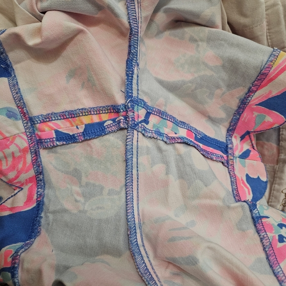 Lilly Pulitzer Buttercup Stretch Scallop Hem Shorts Size 12 Pink Blue Floral - Picture 5 of 6